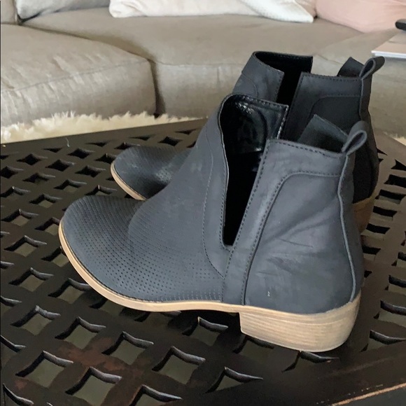 Shoes - Black Booties
